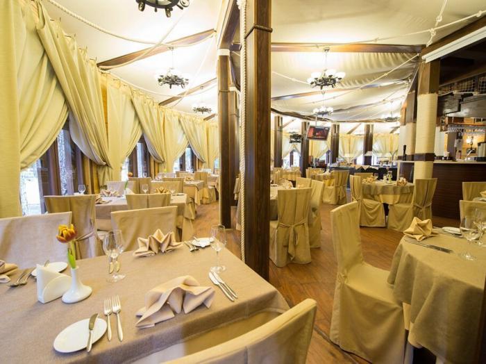 Сеть дачных отелей Истра Holiday/ Лада Holiday - Ресторан «Порто Истра»